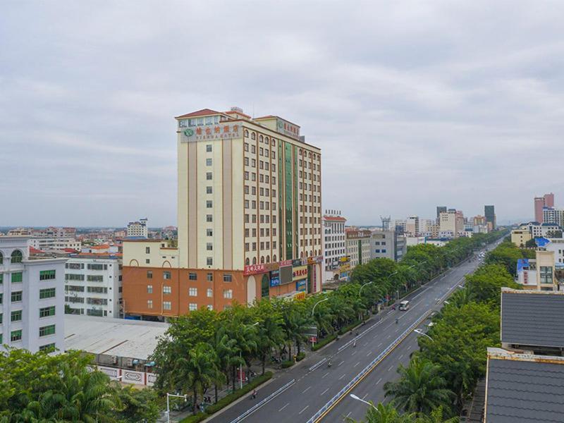 Vienna Hotel Hainan Oriental Avenue Dongfang Exteriör bild
