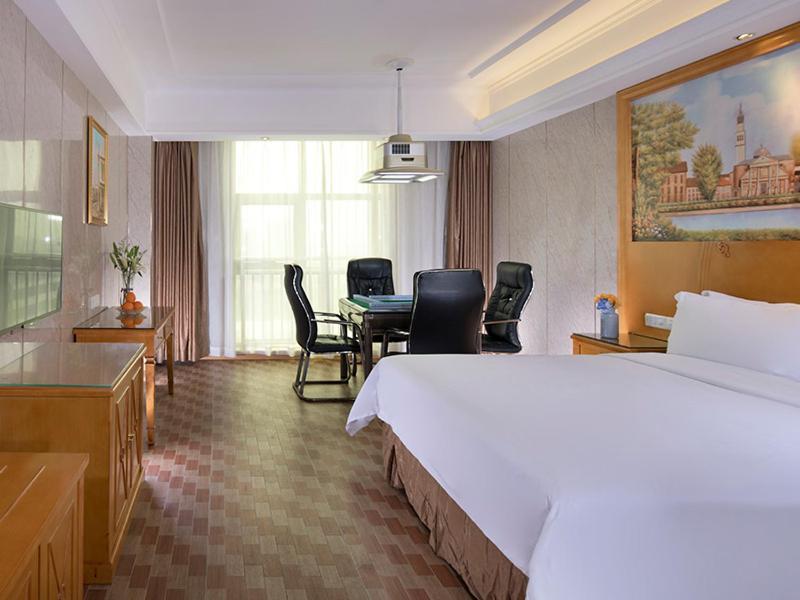 Vienna Hotel Hainan Oriental Avenue Dongfang Exteriör bild